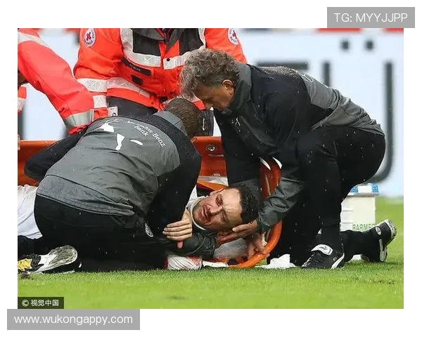 冲撞门将是否犯规？规则如何界定合理对抗与违例