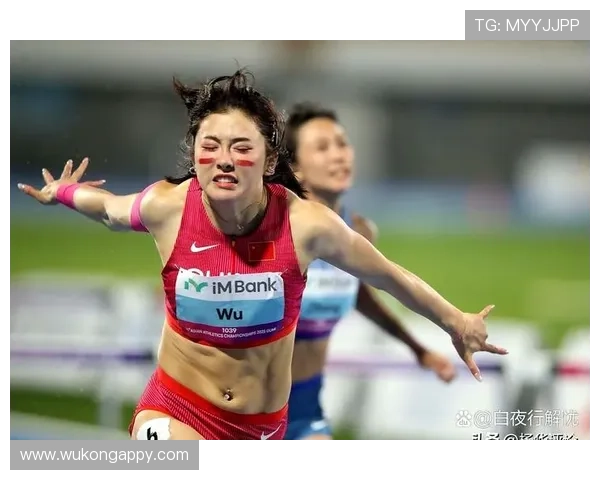 吴艳妮赛前喝的不是水，是冰美式配蛋白粉？