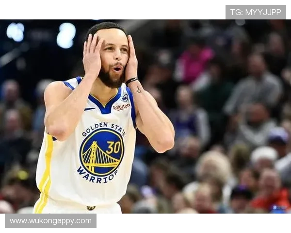 伯德无球撕扯防线提升效率，库里挡拆拉开空间