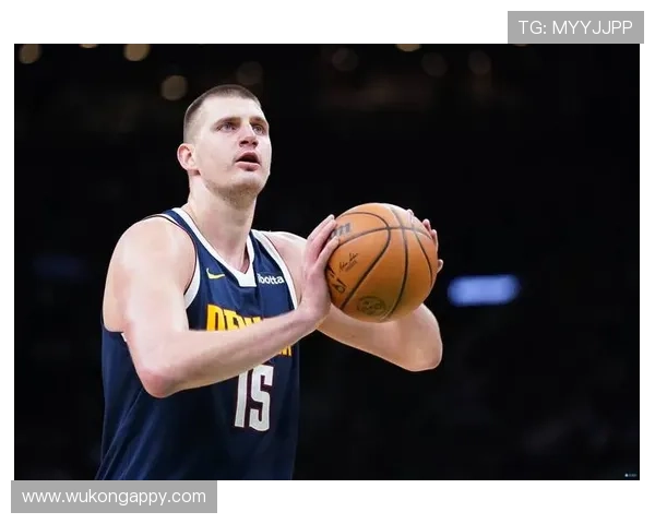 约基奇由低位单打转挡拆，助攻率比赛季初显著提升