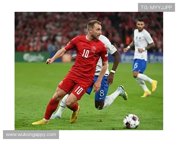 本赛季马尔蒂尼转型出球枢纽精准长传撕开中场