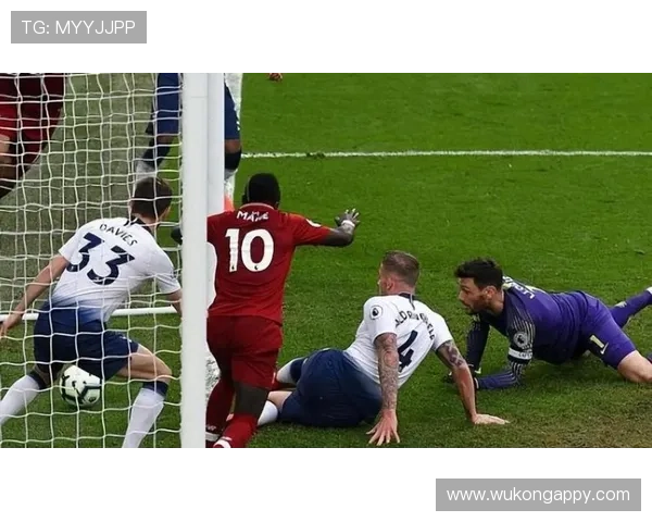 曼联转会策略失误问题显现，已对球队赛季表现形成阶段性制约